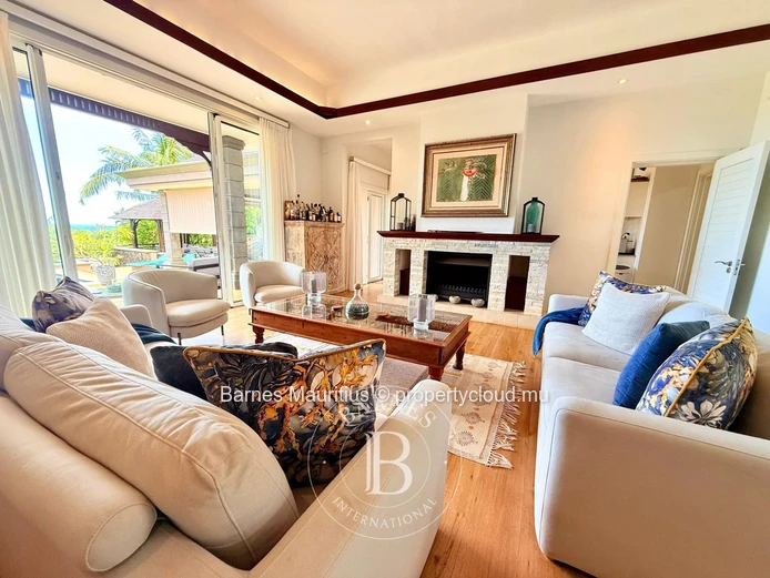 BEL OMBRE – Villa on Golf Course with Sea View – 4 Bedrooms