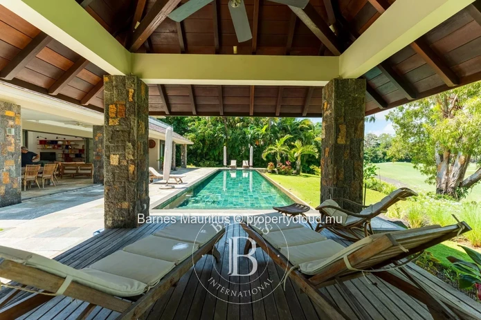 Anahita Golf Resort – 5-Bedroom Villa with Exceptional Golf Views