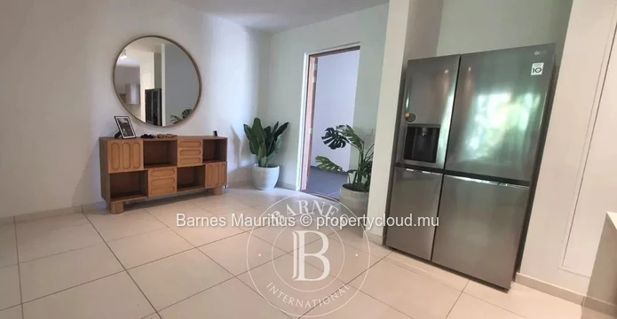 PEREYBERE - Luxury Contemporary Apartment - 3 Bedrooms