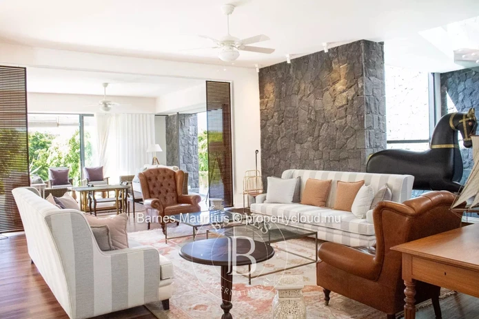 AZURI RESORT– Riverside Villa with Private Pontoon – 5 Bedrooms