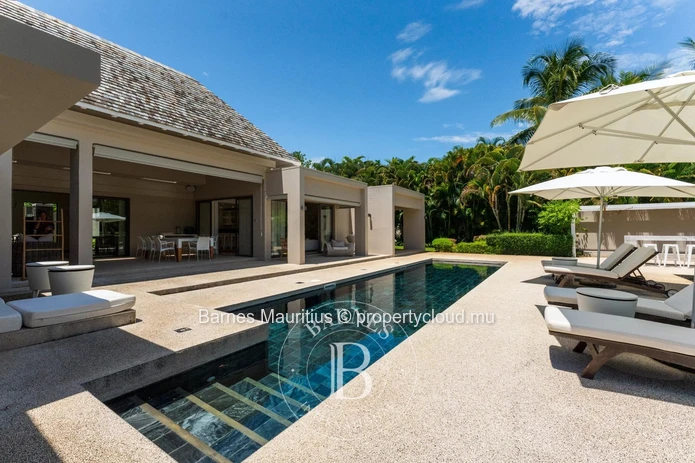 ANAHITA GOLF RESORT - Luxury 5-Bedroom Villa with Golf Course Views