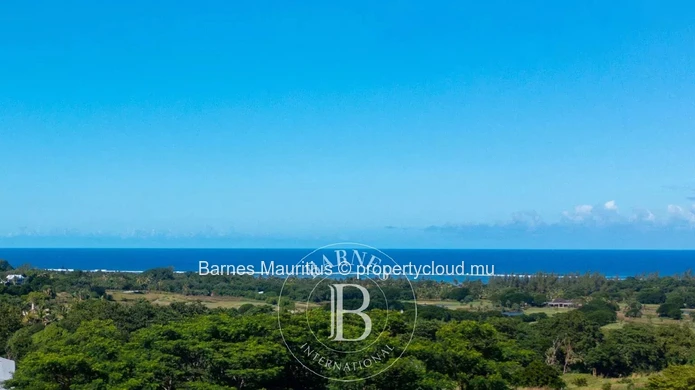 BEL OMBRE - VEFA - Terrain résidentiel avec vue sur mer et montagnes - 1464 m²