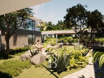 5 Bedroom Villa