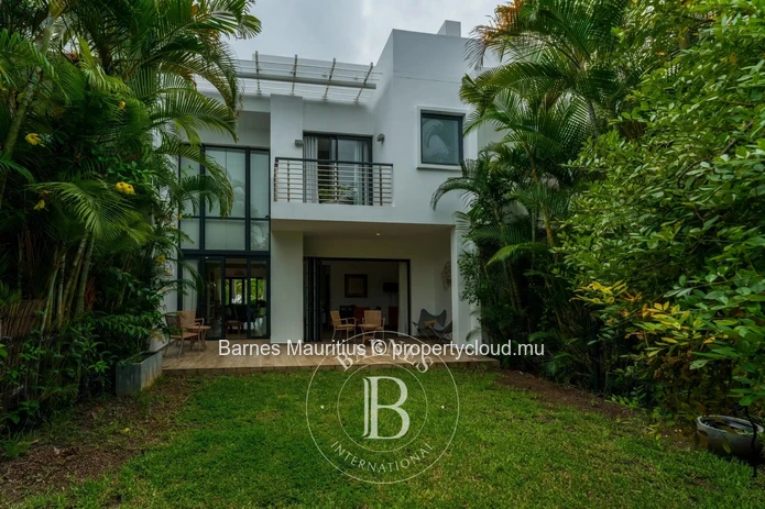 Azuri Resort – 3-Bedroom Villa With Sea View