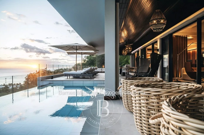TAMARIN - Villa with Sea and Le Morne Views - 5 Bedrooms