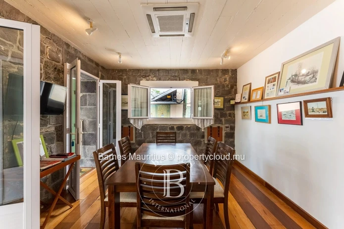 PORT LOUIS - Charming Colonial House for Sale - 278 sqm