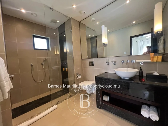 ANAHITA – Beautiful ground-floor apartment with sea view