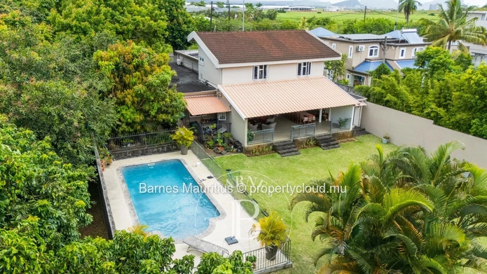 MOKA - Large Family House with Pool for Sale - 6 Bedrooms