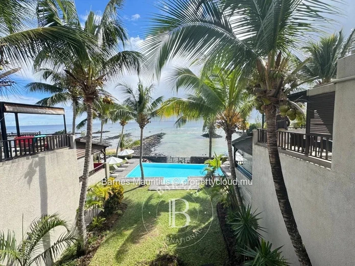 Trou Aux Biches - Beachfront Apartment With 3 Bedrooms.