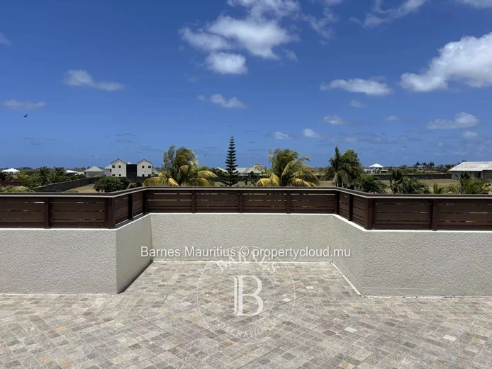 BEAU VALLON - Family House 493 m² - Land 1,632 m²