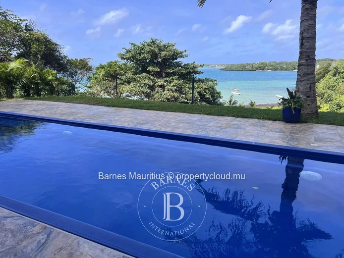 TROU D'EAU DOUCE - Apartment with a Sea View - 2 Bedrooms