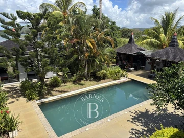 6 Bedroom House