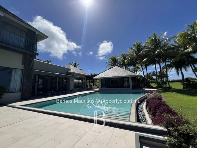 ANAHITA RESORT – Exceptional Sea View Villa – 5 Bedrooms