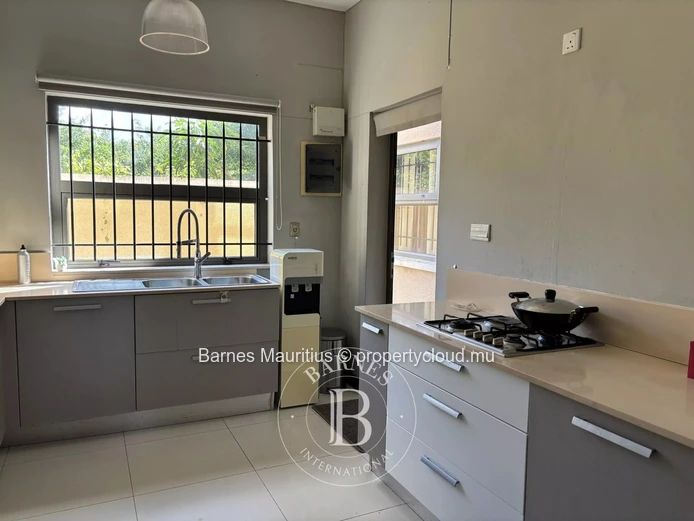 Beau Vallon - Residential complex - 1 house and 4 flats