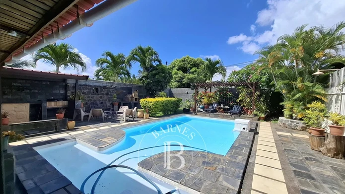 TAMARIN - Contemporary Villa - 4 Bedrooms