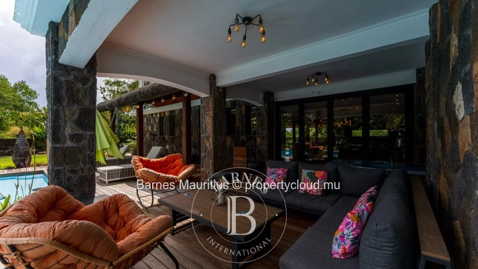 BALACLAVA - Family Home - 6 Bedrooms