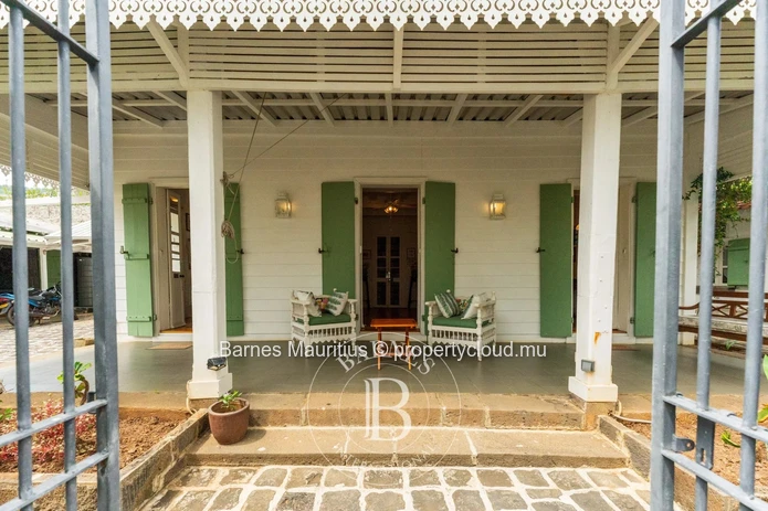 PORT LOUIS - Charming Colonial House for Sale - 278 sqm