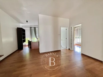 4 Bedroom Townhouse, Duplex