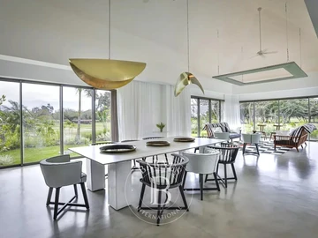 4 Bedroom Villa