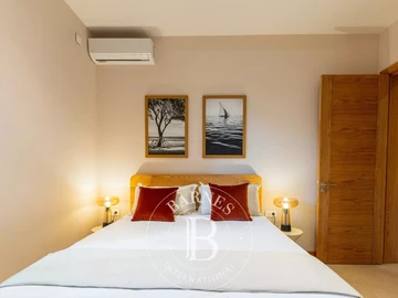 4 Bedroom Apartment