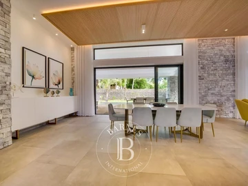 4 Bedroom Villa
