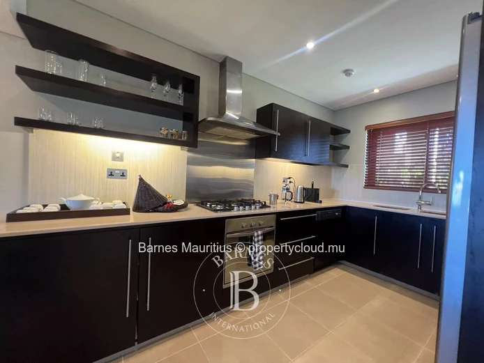 ANAHITA – Beautiful ground-floor apartment with sea view