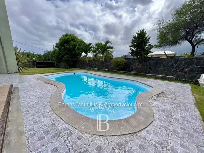 TAMARIN - Duplex in a Serene Area - 4 Bedrooms