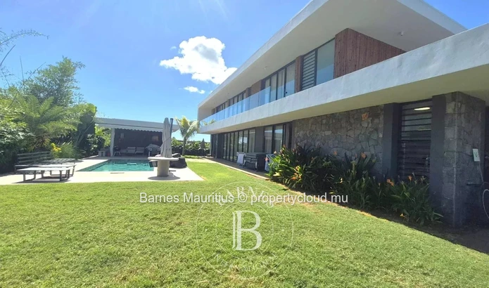 MONT CHOISY - Villa de Luxe avec Piscine - 4 Chambres