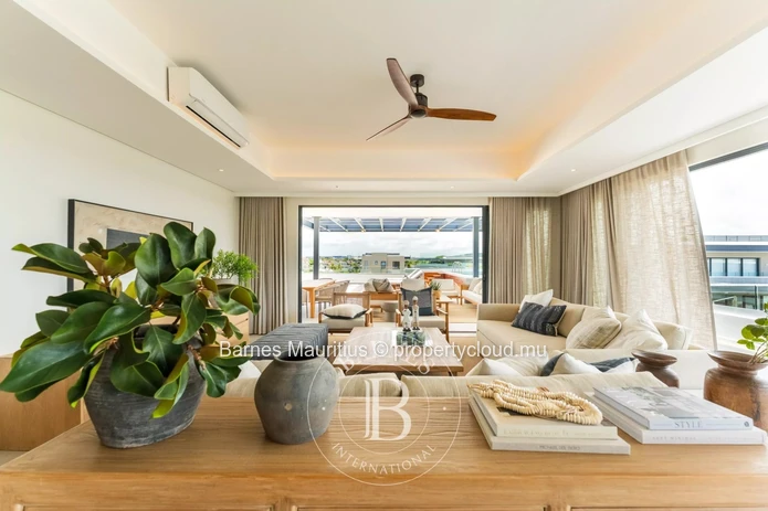 MONT CHOISY - Luxury Penthouse with Sea Views and Private Pool - 3 Bedrooms