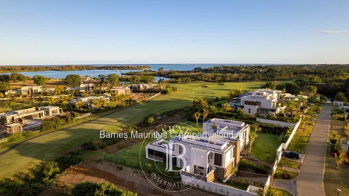 BEAU CHAMP - Exceptional villa on the golf course - 5 bedrooms