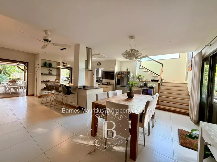 BLACK RIVER - Beautiful and Modern Family Villa - 4 Bedrooms