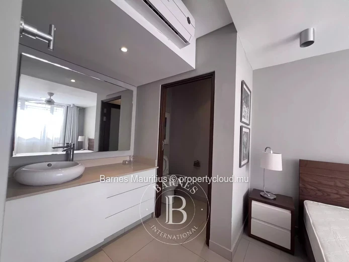 BAIN BOEUF – Penthouse with rooftop, pool, close to the beaches – 3 bedrooms