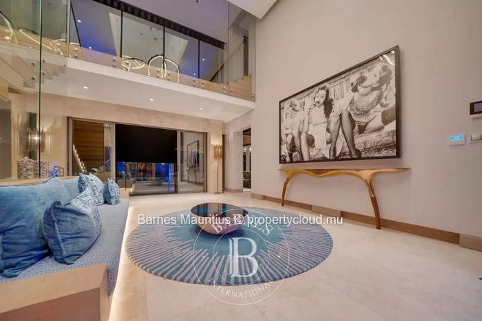 BEAU CHAMP – Luxurious golf-front villa with sea view – 5 bedrooms