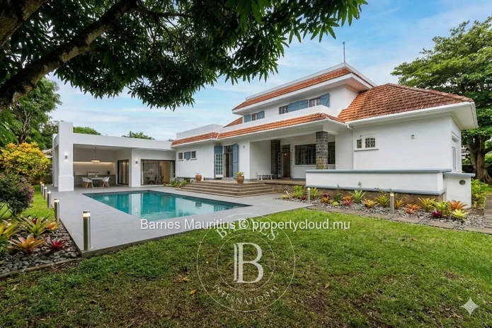 MOKA – Large Family House for Sale – 5 Bedrooms