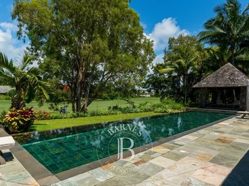 5 Bedroom Villa