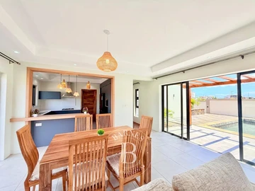 4 Bedroom Villa