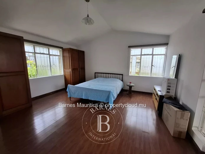 House for Sale – Eau Coulée - 7 rooms