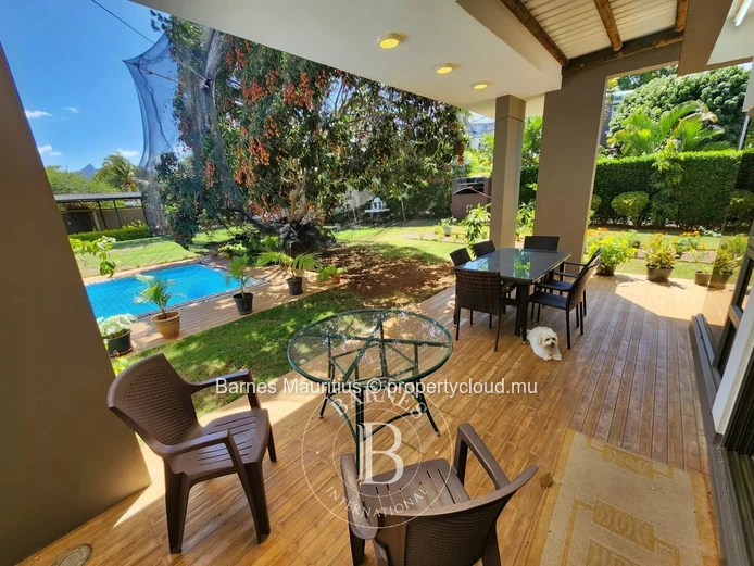 BEAU BASSIN - Beautiful Family Home - 4 Bedrooms