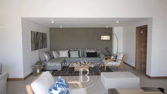 MONT CHOISY – Furnished penthouse near the beach – 2 bedrooms