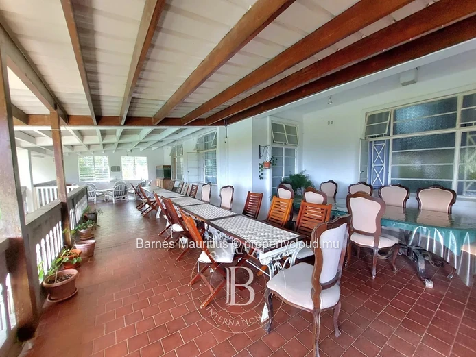 FLOREAL - Ideal property for a real estate project - 10 rooms