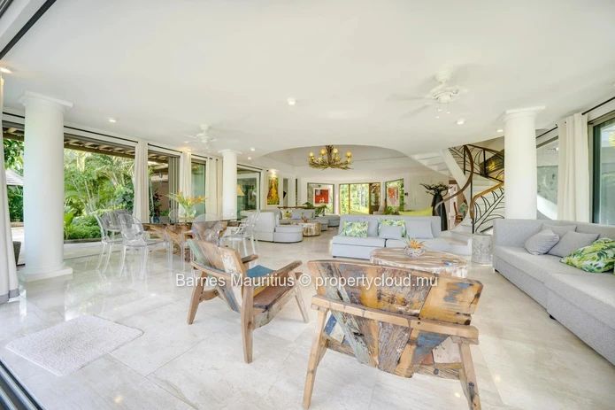 ANAHITA RESORT - Amazing & Spacious Villa on the Golf Course