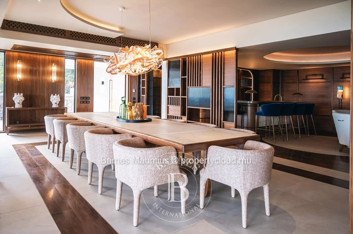 TAMARIN - Villa with Sea and Le Morne Views - 5 Bedrooms