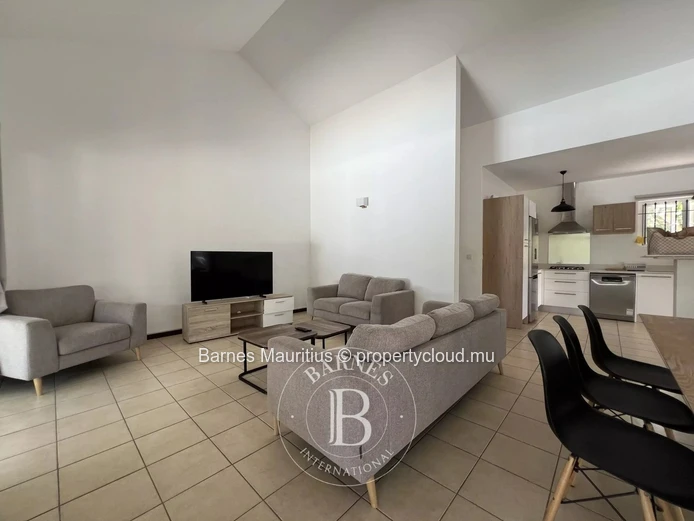 ROCHES NOIRES – Bright Villa in a Secure Estate, Close to Azuri