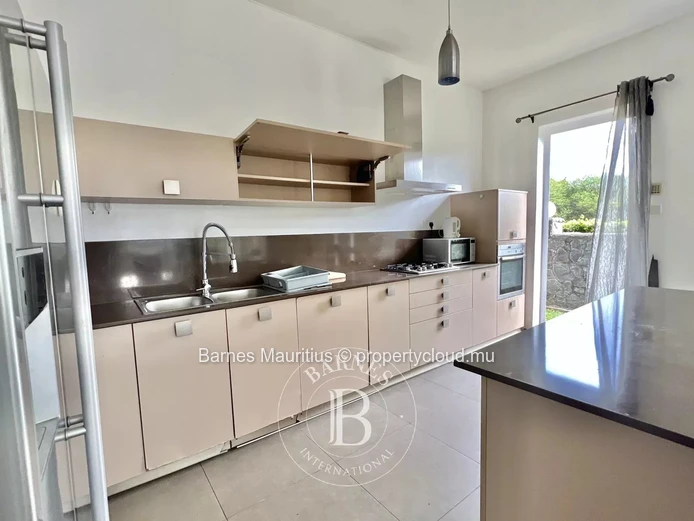 TAMARIN - Duplex in a Serene Area - 4 Bedrooms