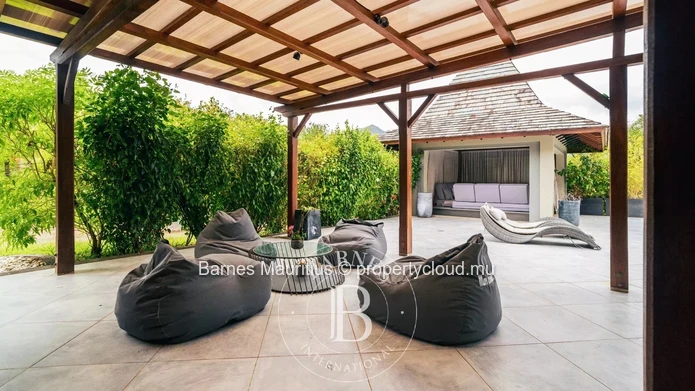 RIVIERE NOIRE - Serene villa with swimming pool - 4 bedrooms
