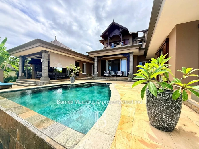 BEL OMBRE – Villa on Golf Course with Sea View – 4 Bedrooms