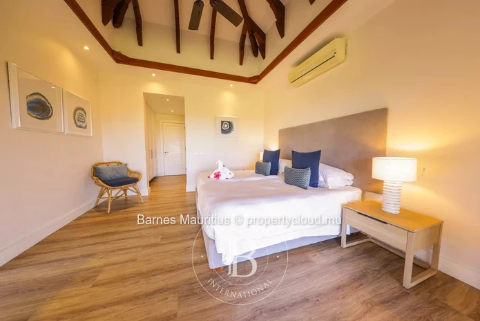 BEL OMBRE - Off-Plan - Villa with golf and mountain views - 3 bedrooms