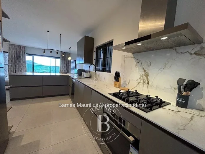 MOKA - Charming and spacious duplex - 3 bedrooms