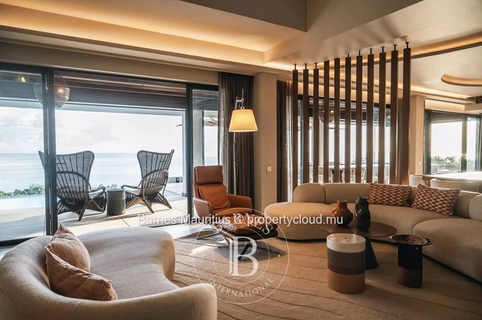 TAMARIN - Villa with Sea and Le Morne Views - 5 Bedrooms