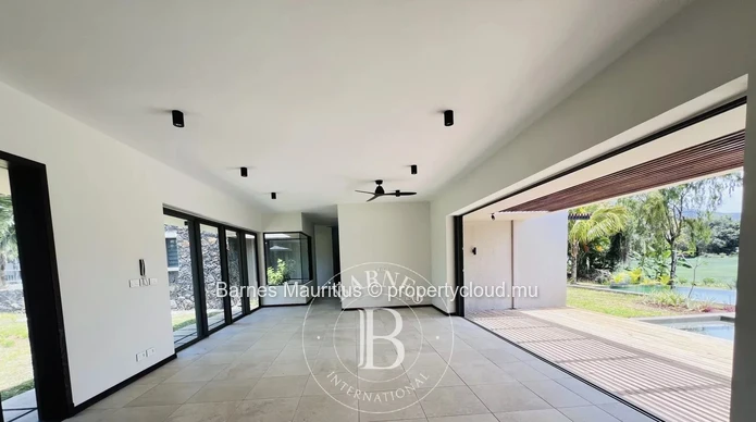 BEAU CHAMP - Golf vue villa - 4 bedrooms en-suite